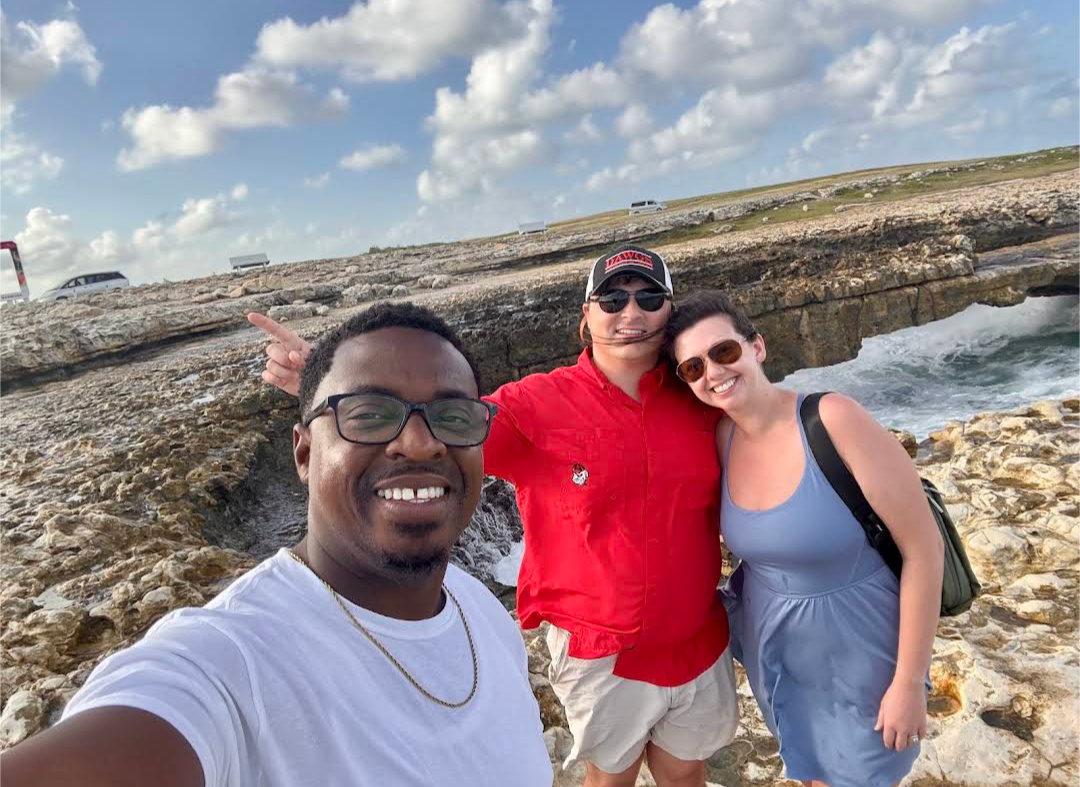 Honeymoon guests exploring Antigua with On My Way Tours